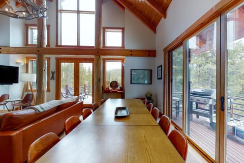 Boondoggle Basin Chalet in Big Sky