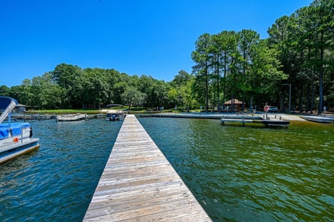 Paradise Haven House in Lake Anna