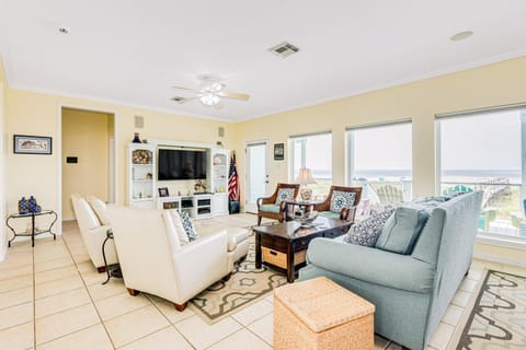 Bluewater Bliss House in Surfside Beach