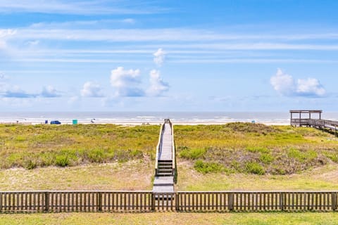 Bluewater Bliss House in Surfside Beach