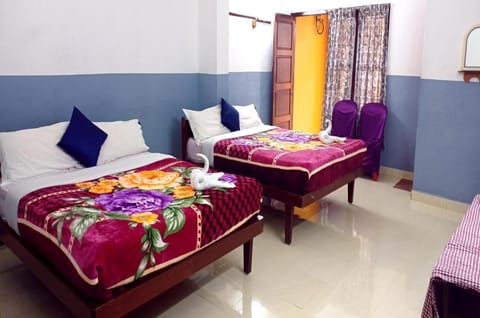 AC MIST Hotel in Munnar