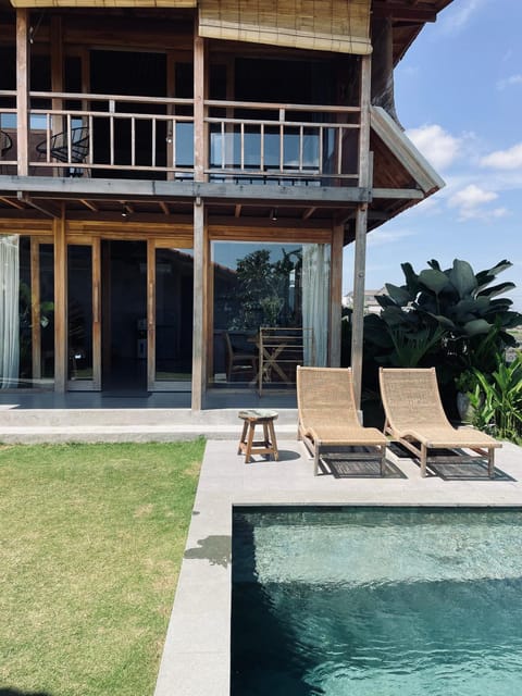 Bruann residence villa 1, Seseh, Perenenan, amazing sunset view and privacy, 2 bedroom Chalet in North Kuta