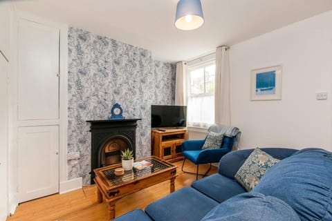 Magdala Cottage -village Location- Dog Friendly House in Margate