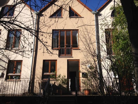 Facade/entrance, Facade/entrance, Day