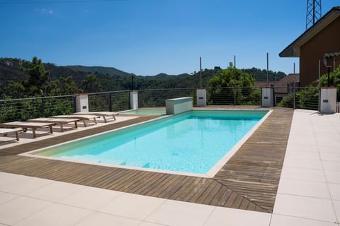 Garden, Swimming pool