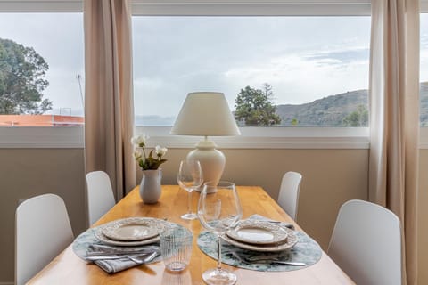 Natural landscape, Dining area, Mountain view