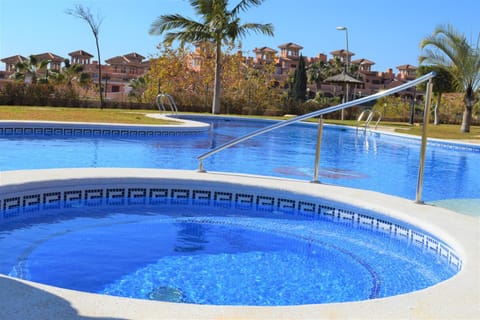 Espacioso apartamento con preciosos jardines y BBQ Apartment in Bajo Guadalentín