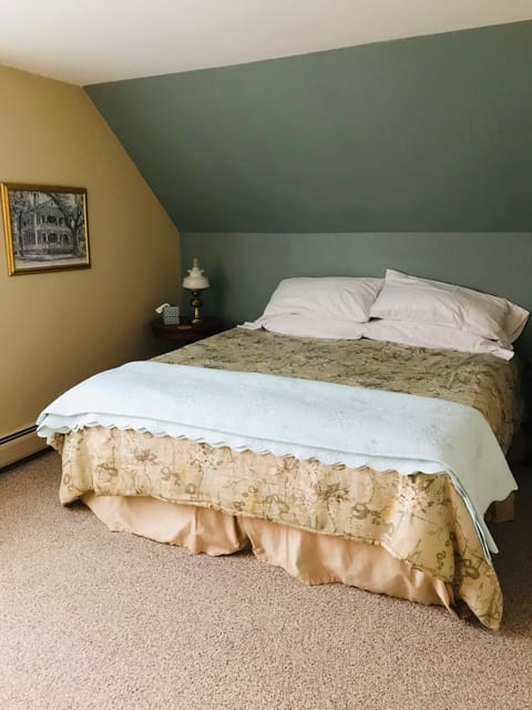 Maplecroft Bed & Breakfast Bed and Breakfast in Barre