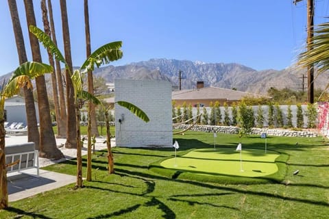 Solaris - Exclusive Desert Oasis with Pool, Spa and Fire Pit #4942 6BR Casa in Palm Springs