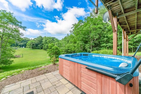 Stoneybrook Lodge House in Watauga