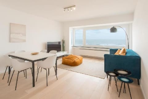 Living room, Seating area, Dining area, Sea view