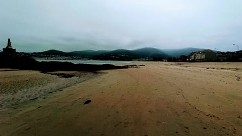 Piso luminoso y acogedor en primera línea de playa Covas Viveiro Apartamento in Viveiro