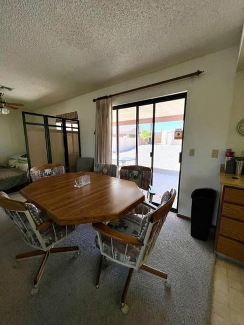 Summer/Snow Bird vacation rental overlooking Lake House in Lake Havasu City