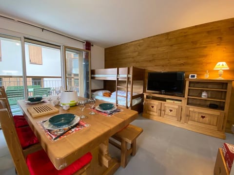 Appartement moderne et confortable avec navette au pied, à Samoëns ! - FR-1-624-113 Apartment in Morillon