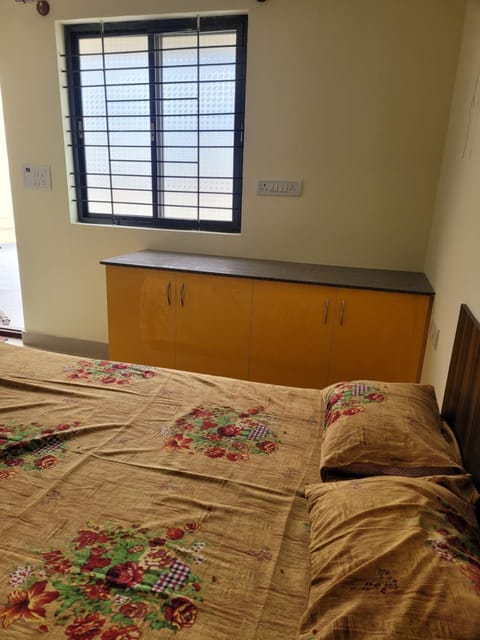 RV backpackers Bed and Breakfast in Bengaluru