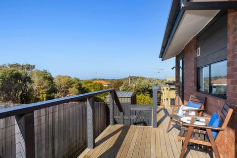 Sea Breeze on Orton - 5 minute walk to the beach! Casa in Ocean Grove