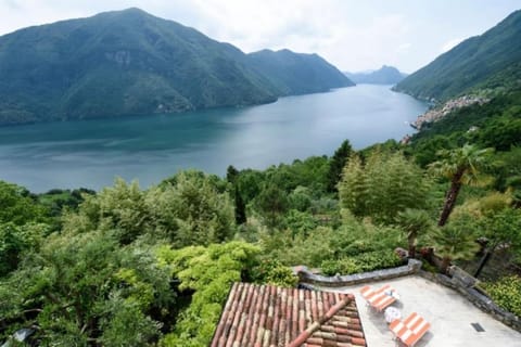 Balcony/Terrace, Lake view