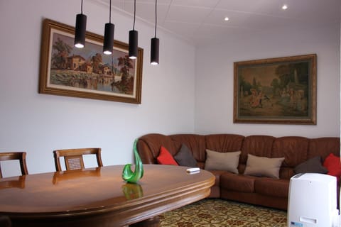 Precioso apartamento con sauna y terraza Apartment in Garrotxa