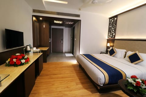 Hotel Myriad Hotel in Lucknow