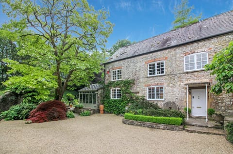 Stay at Penny's Mill Bed and Breakfast in Mendip District