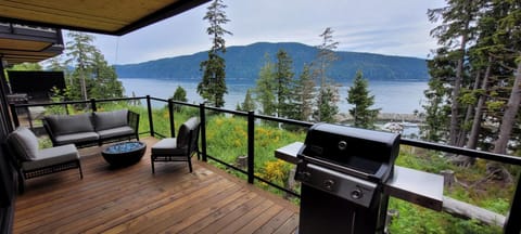 BBQ facilities, Balcony/Terrace, Sea view