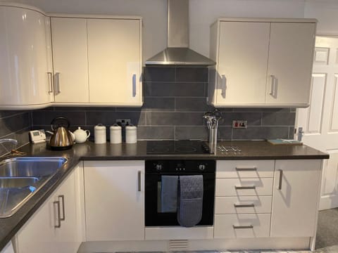 Modern 2 Bedroom Ground Floor Apartment with Parking Ripon City Centre Apartamento in Ripon