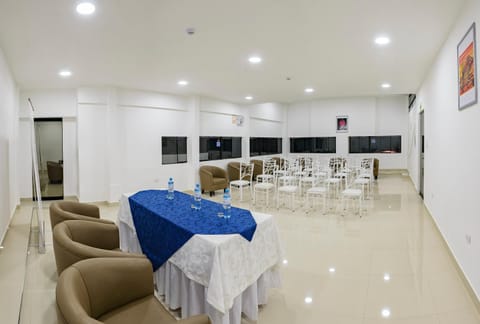 Meeting/conference room