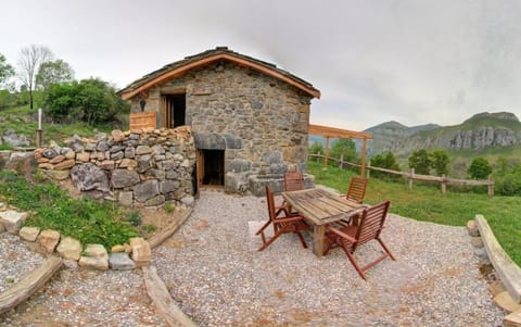 Cabañas con Encanto Chalet in Cantabria