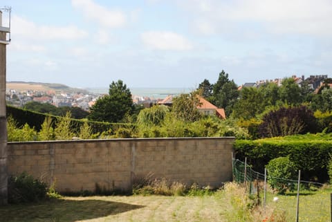 Nearby landmark, Day, Natural landscape, Garden view, Sea view