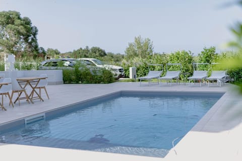 Garden, Garden view, Pool view, Swimming pool, Swimming pool, Parking, sunbed