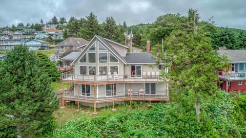 Pelican Villa House in Pacific City