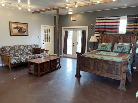 Trails End Retreat Bed and Breakfast in Bandera