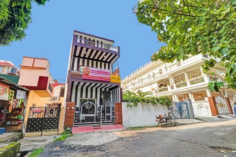 SPOT ON Ganpati Home Stays Hotel in Dehradun