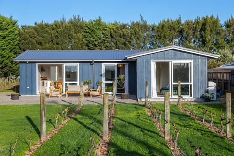 Hare Cottage House in Martinborough