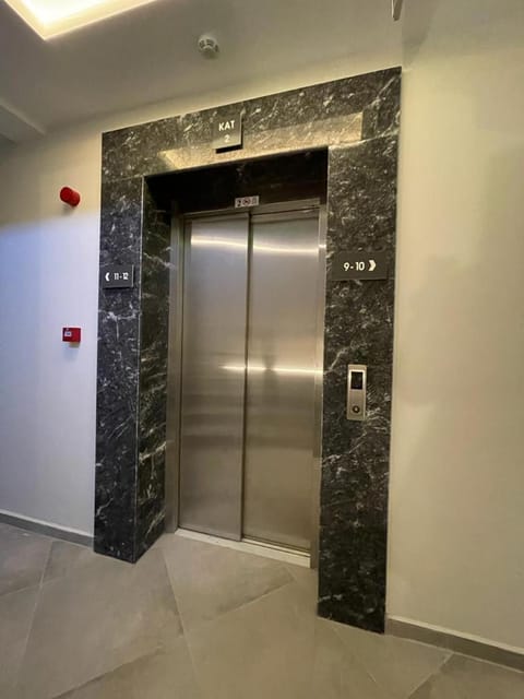 elevator