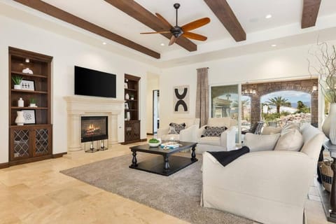 Villa Bella - Private Estate in the Heart of Palm Desert, Outdoor Amenities, Gym, Game Room House in Indian Wells
