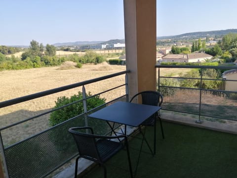 Le cocon de Marie,piscine, balcon, parking gratuit, baignoire Apartment in Carcassonne