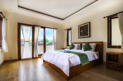 Central Ubud Modern Apartments + Private Kitchen Condo in Ubud