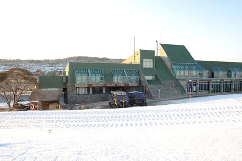 The Perisher Valley Hotel Hotel in Perisher Valley