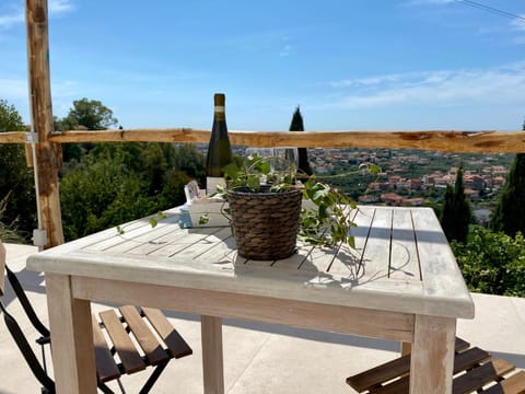 Patio, Sea view