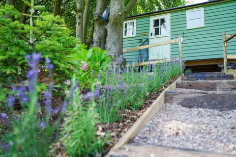 Lavender Retreat with Private Hot Tub Country House in Staffordshire Moorlands District