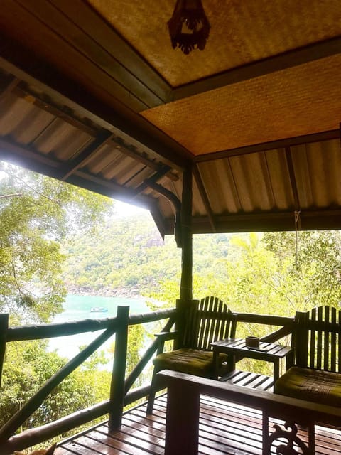Bambu Huts Resort in Ban Tai