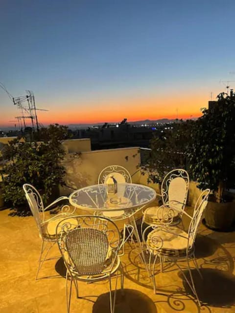 Night, View (from property/room), Balcony/Terrace