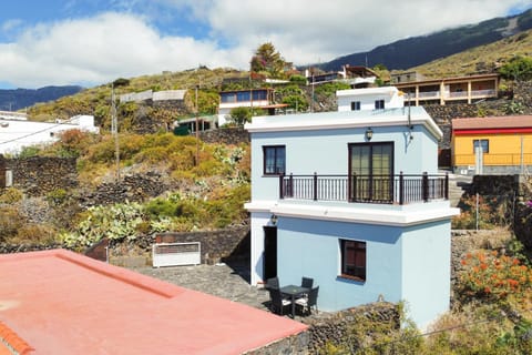 Casita del Lomo, Terrace & BBQ House in El Hierro