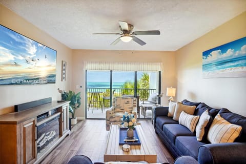 Land's End 11-305 Beach Front - Premier House in Sunset Beach