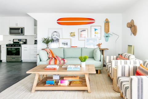 ONeill Buyout by AvantStay Modern Beach Getaway Newly Renovated Haus in Newport Beach