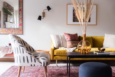 Marigold by AvantStay Warm Stylish Home in Wine Country w Pool Haus in Santa Rosa