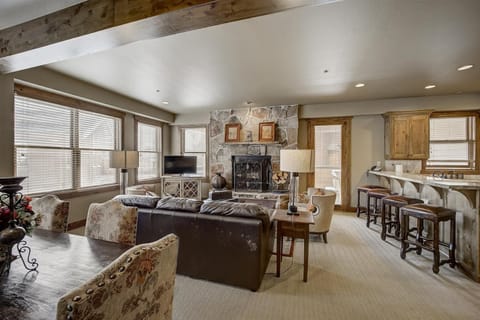 Mont Cervin 22 by AvantStay Luxury Ski in Ski out home in Park City House in Deer Valley