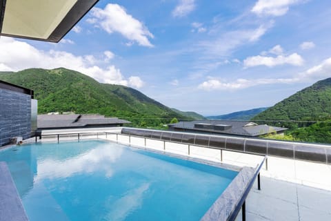 Open Air Bath, Public Bath