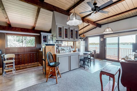 House on Big Sandy Pond Casa in Plymouth